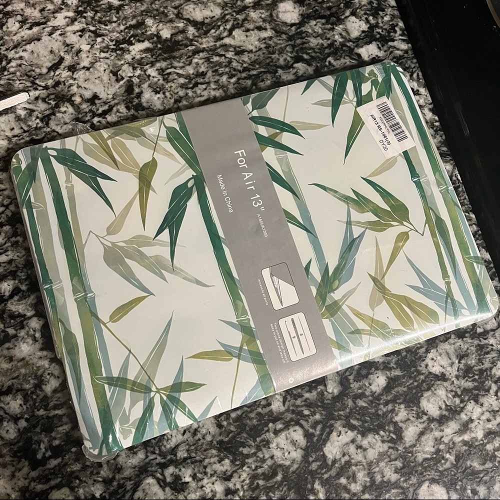 New Macbook Air 13” Laptop Case Sleeve Green Leaf